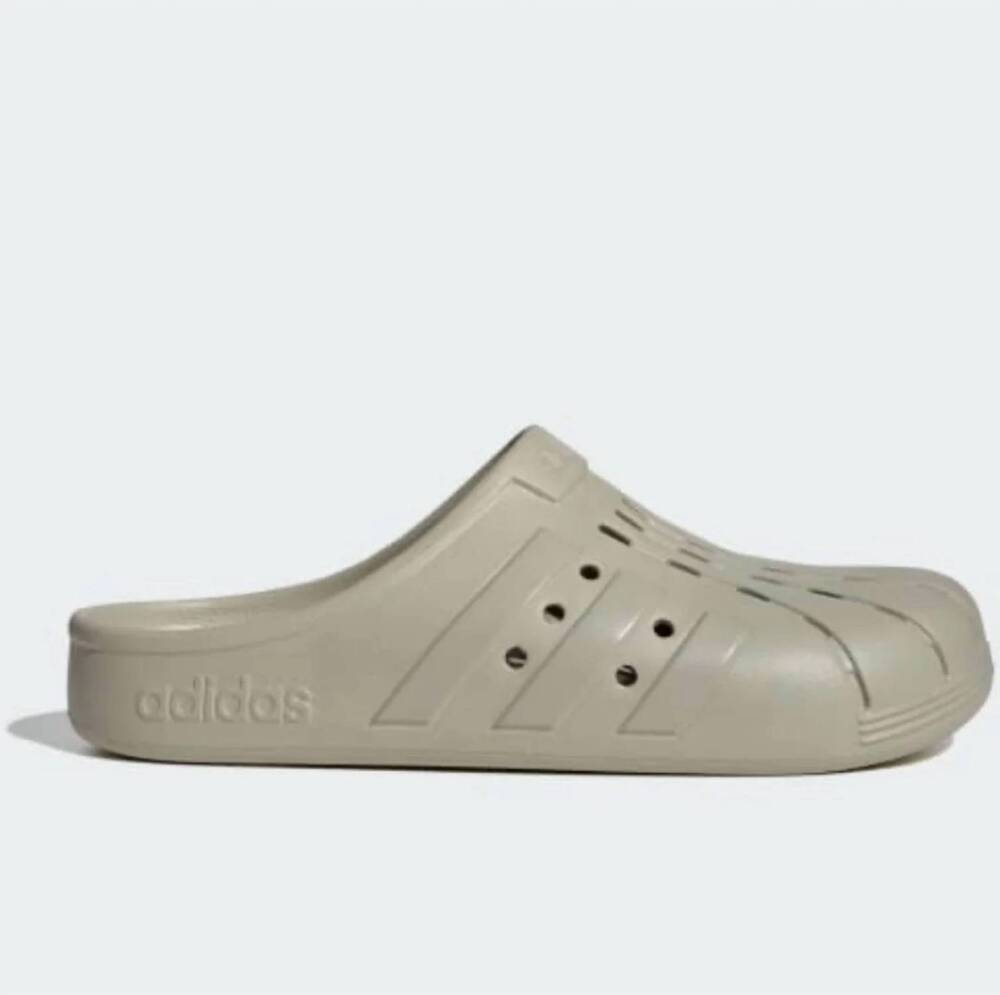 NEW ADIDAS unisex adilette clogs in putty grey